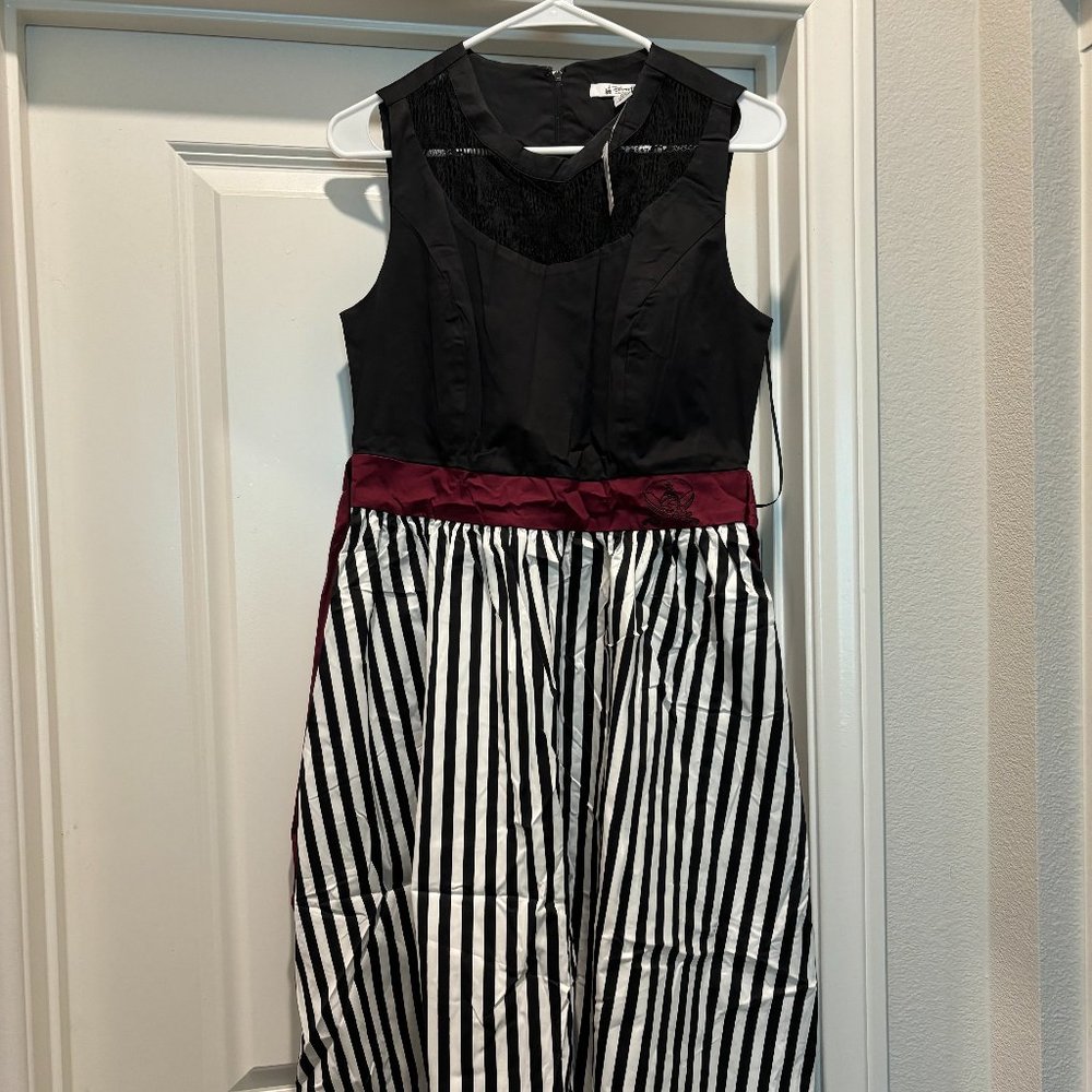 Disney Dress Shop Pirates of the Caribbean NWT